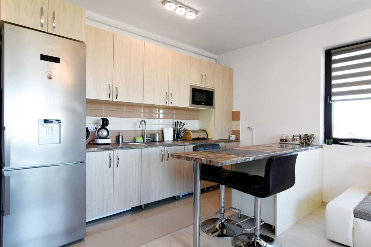 Luxor Apartment Otopeni Extérieur photo